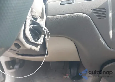 2006 Lincoln Town Car Signature from USA, damaged, VIN 1LNHM81W06Y642488